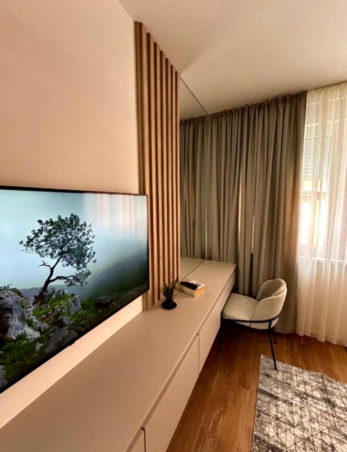 Heart Of Apartment